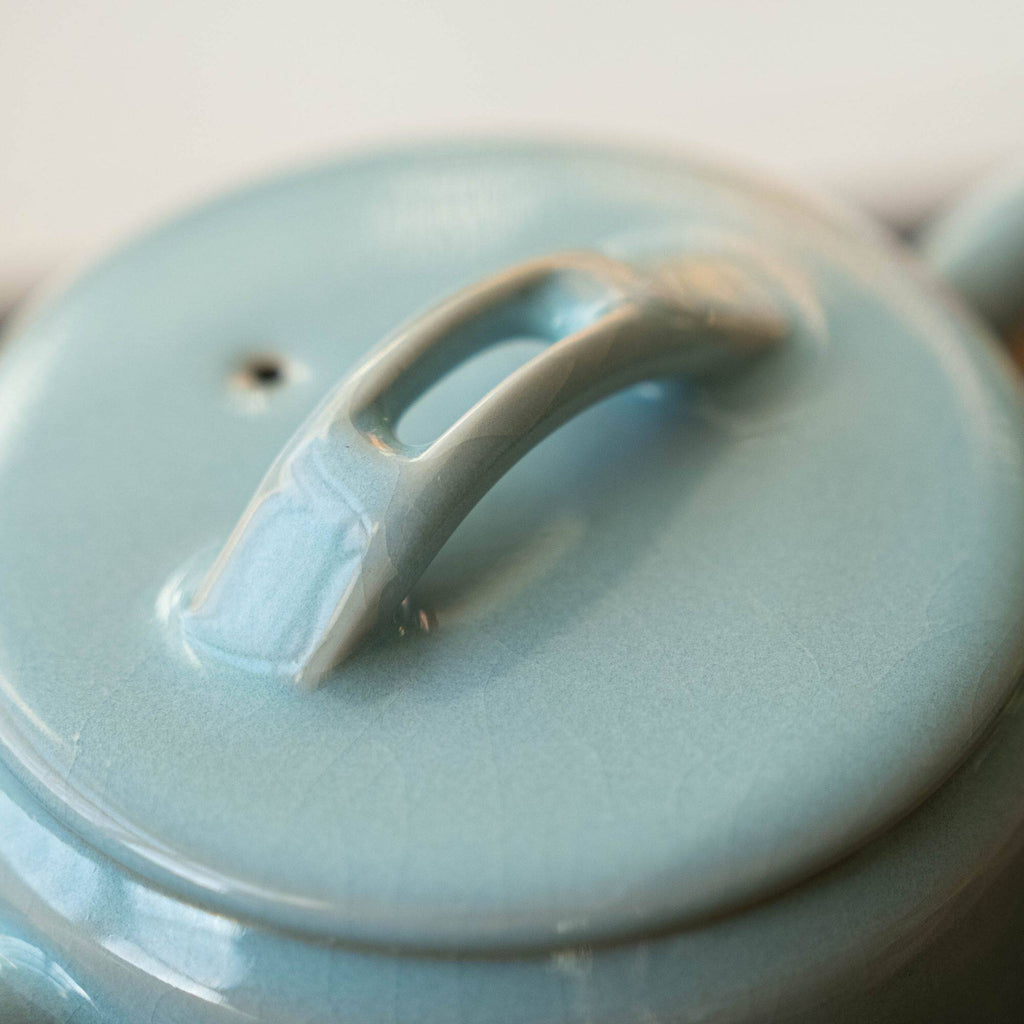 Ru ware celadon glaze pot